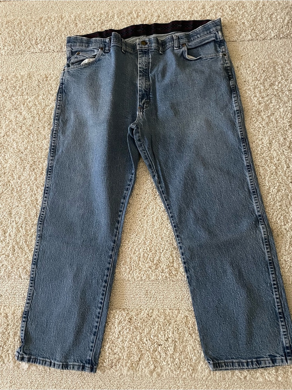 Wrangler Men's Medium Blue Straight Leg Jeans